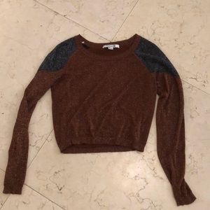 Long sleeve crop top